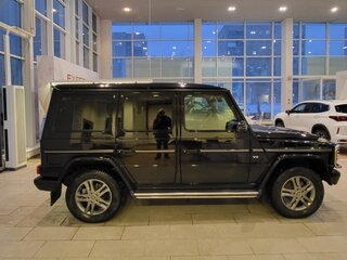 2009 Mercedes-Benz G-Класс 500 II (W463) Рестайлинг 2, чёрный, 4200000 рублей, вид 3