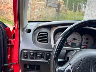 2000 Daihatsu Sirion I (M1), красный, 350000 рублей, вид 5