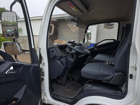 2024 Isuzu Elf (N-series), белый, 4100000 рублей, вид 2