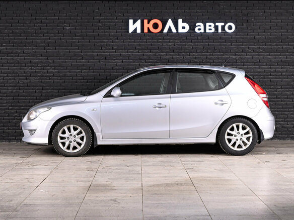 2011 Hyundai i30 I Рестайлинг, серебристый - вид 7