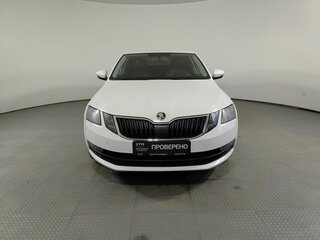 2019 Skoda Octavia III (A7) Рестайлинг, белый, 1570000 рублей, вид 2