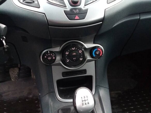 2008 Ford Fiesta Mk6, красный, 700000 рублей - вид 17