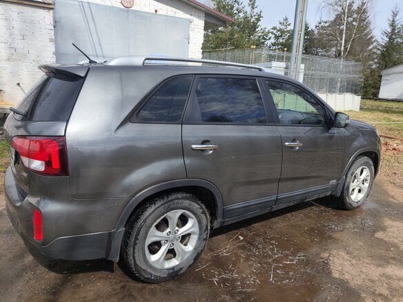 2015 Kia Sorento II Рестайлинг, серый, 1850000 рублей - вид 3