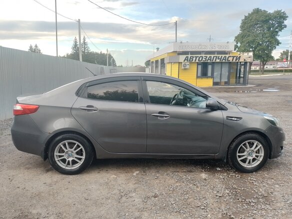 2012 Kia Rio III, серый, 590000 рублей - вид 1