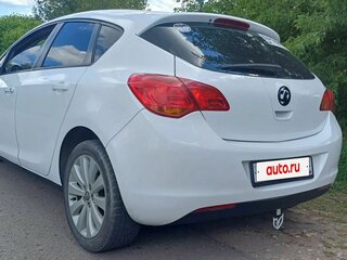 2011 Opel Astra J, белый, 600000 рублей, вид 3