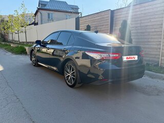 2022 Toyota Camry VIII (XV70) Рестайлинг, чёрный, 3200000 рублей, вид 3