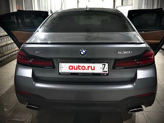 2021 BMW 5 серии 530i xDrive VII (G30/G31/G38) Рестайлинг, серый, 4990000 рублей, вид 3