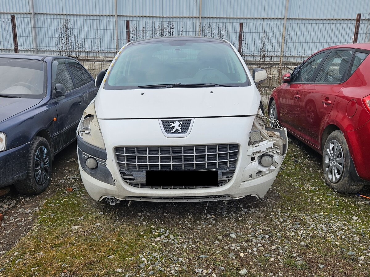 Открыть фотографии: Peugeot 3008 I