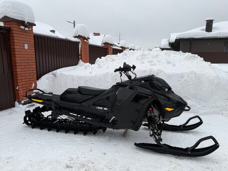 2026 BRP Ski-Doo Summit 850, чёрный, 2590000 рублей, вид 1