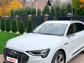 2019 Audi e-tron 50 I, белый, 3350000 рублей - вид 3