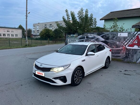 2018 Kia Optima IV Рестайлинг, белый, 1550000 рублей