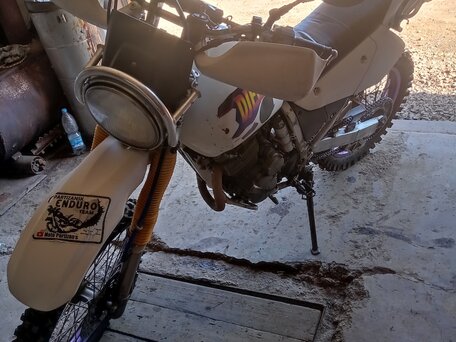 1997 Suzuki Djebel 250, белый, 255000 рублей, вид 3