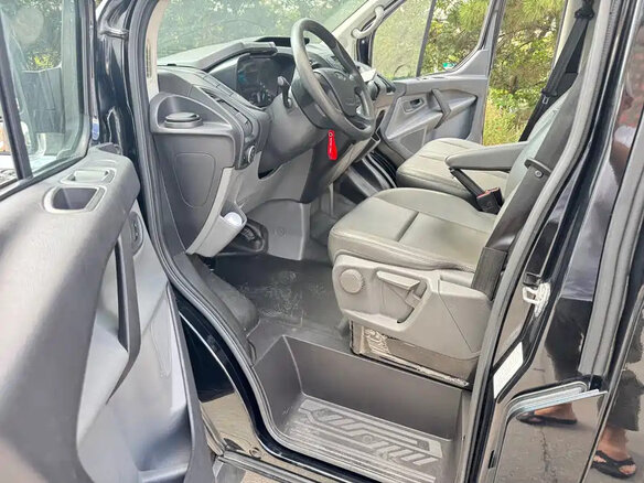 2022 Ford Transit Custom I Рестайлинг, чёрный, 1800000 рублей - вид 8