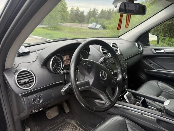 2010 Mercedes-Benz GL-Класс 350 I (X164) Рестайлинг, чёрный, 1400000 рублей - вид 9