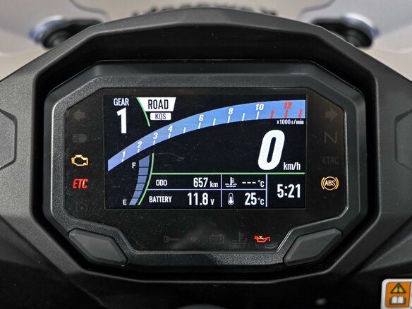 2024 Kawasaki Ninja 1000 SX, чёрный, 1479000 рублей - вид 8