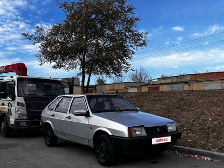 2005 Lada (ВАЗ) 2109, серебристый, 110000 рублей, вид 2