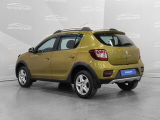 2018 Renault Sandero Stepway II, зелёный, 1220000 рублей, вид 2