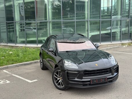 2022 Porsche Macan I Рестайлинг 2, чёрный, 7200000 рублей, вид 4
