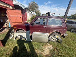 2011 Lada (ВАЗ) 2121 (4x4) I Рестайлинг, красный, 400000 рублей, вид 4