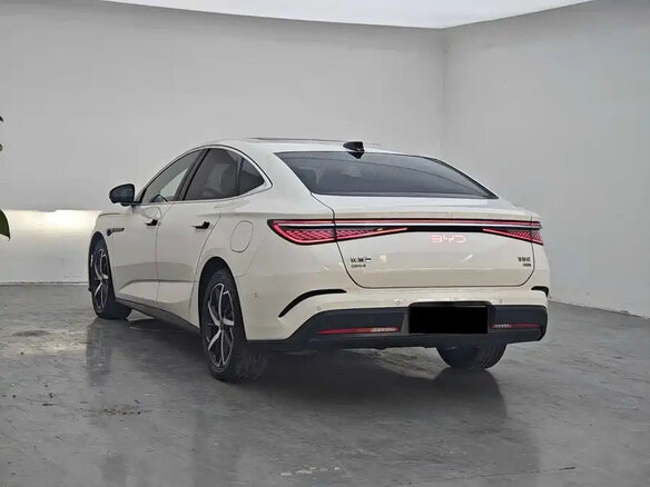 2025 BYD Seal 07 29.46 kWh I Рестайлинг, белый - вид 4
