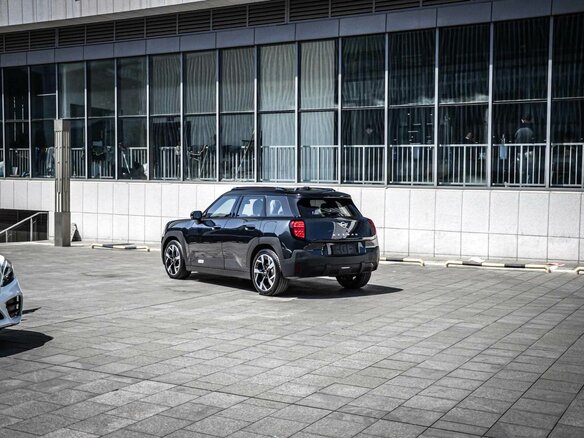 2024 Mini Aceman E, серый, 4990000 рублей - вид 9