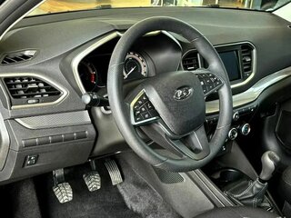 2026 Lada (ВАЗ) Vesta SW I Рестайлинг (NG), белый, 1815000 рублей, вид 2