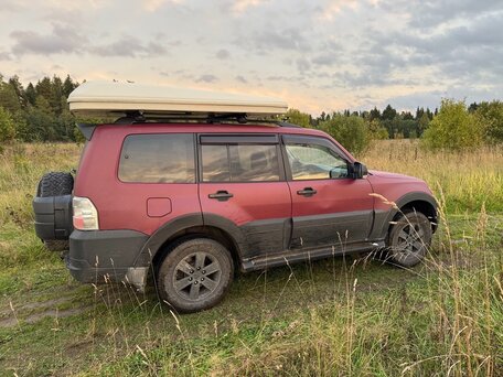 2008 Mitsubishi Pajero IV, пурпурный, 1100000 рублей, вид 2
