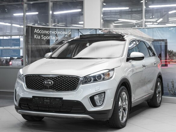 2017 Kia Sorento III Prime, серебристый, 2399000 рублей