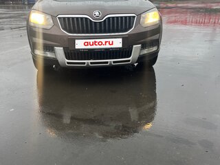 2014 Skoda Yeti I Рестайлинг, коричневый, 950000 рублей, вид 2