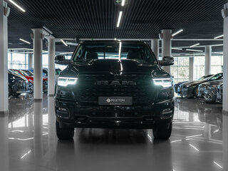 2024 Ram 1500 Crew Cab V Рестайлинг, чёрный, 11200000 рублей, вид 3
