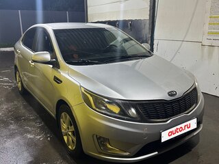 2012 Kia Rio 4-speed III, серебристый, 860000 рублей, вид 2