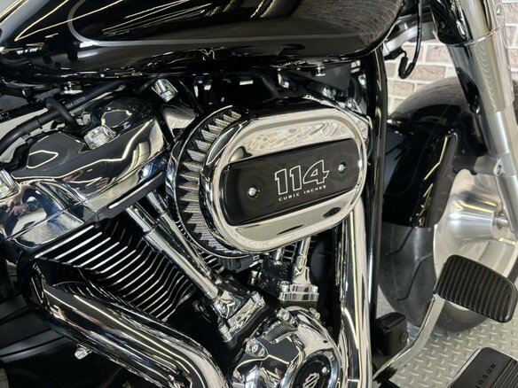 2024 Harley-Davidson Fat Boy, чёрный - вид 11
