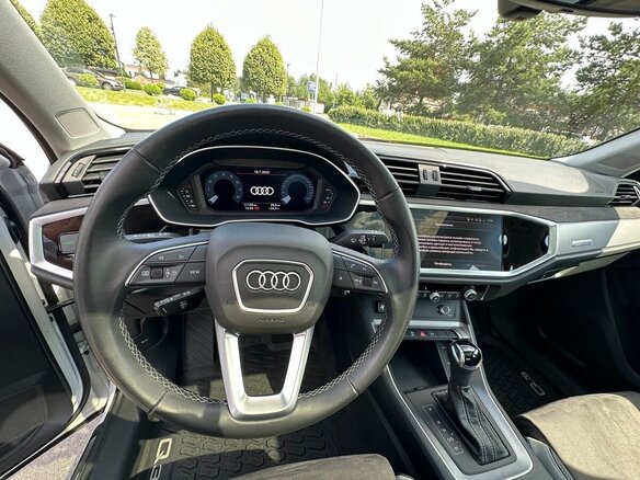 2022 Audi Q3 35 TFSI II (F3), белый, 2675000 рублей - вид 9