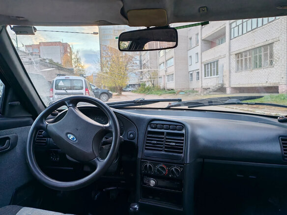 2008 Lada (ВАЗ) 2111 21112, красный, 140000 рублей - вид 6