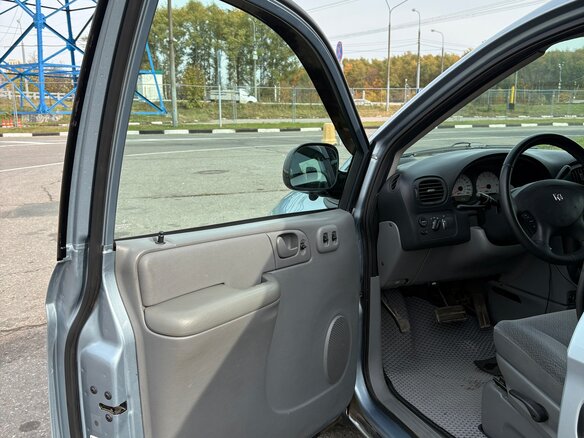 2005 Dodge Caravan Grand IV, серый - вид 19