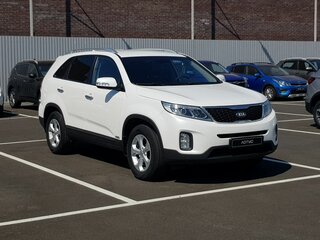 2012 Kia Sorento II Рестайлинг, белый, 1895000 рублей, вид 2