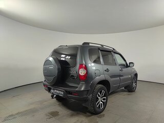 2017 Chevrolet Niva I Рестайлинг, зелёный, 805000 рублей, вид 5