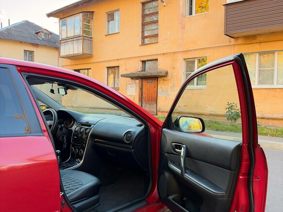 2006 Mazda 6 I (GG) Рестайлинг, красный - вид 17