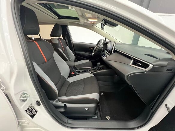 2022 Toyota Corolla XII (E210), белый, 1649000 рублей - вид 6