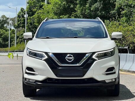 2022 Nissan Qashqai II Рестайлинг, белый, 2000000 рублей, вид 1