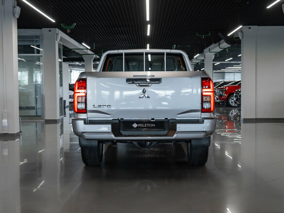 2026 Mitsubishi L200 VI, серебристый - вид 5
