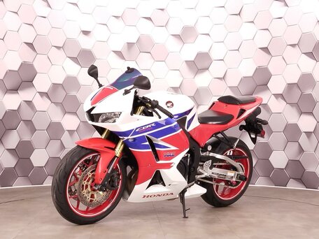 2013 Honda CBR 600RR, белый, 679000 рублей, вид 2