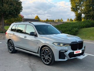 2022 BMW X7 40i I (G07), белый, 9099000 рублей, вид 4
