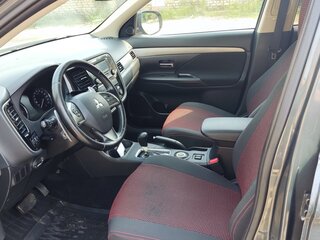 2013 Mitsubishi Outlander III, серый, 1380000 рублей, вид 4