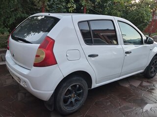 2014 Renault Sandero I, белый, 500000 рублей, вид 5