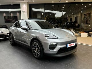 2025 Porsche Macan 4S II, серебристый, 16500000 рублей, вид 3
