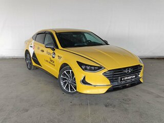 2022 Hyundai Sonata VIII (DN8), жёлтый, 1870000 рублей, вид 3