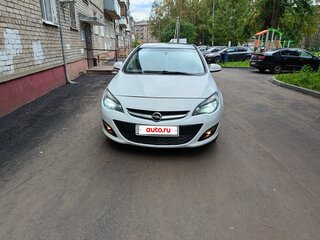 2011 Opel Astra J, белый, 520000 рублей, вид 1