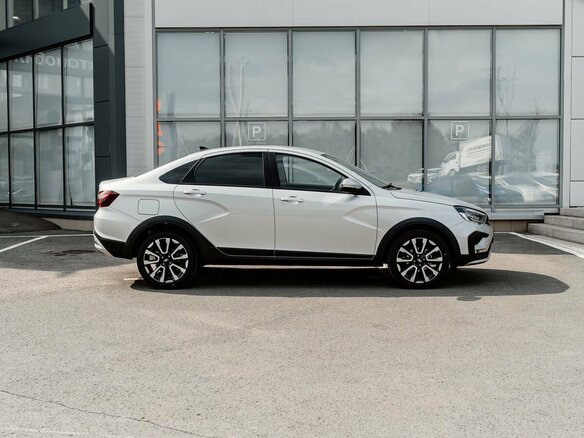 2026 Lada (ВАЗ) Vesta Cross I Рестайлинг (NG), серебристый, 1998000 рублей - вид 8