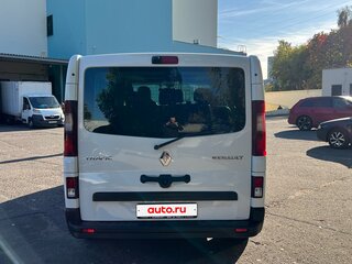 2018 Renault Trafic III, белый, 2230000 рублей, вид 5